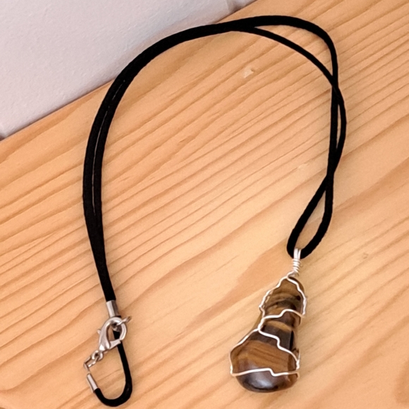 Polished Tigers Eye Gemstone Wire Wrapped - Picture 5 of 8